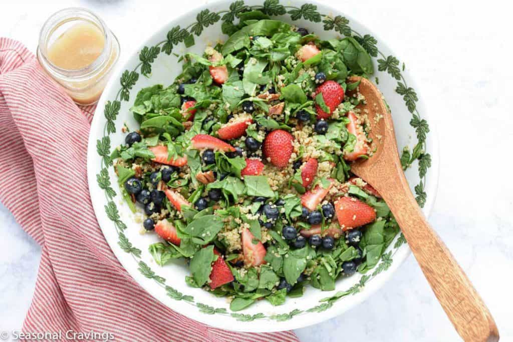 Quinoa with Spinach and Berries
