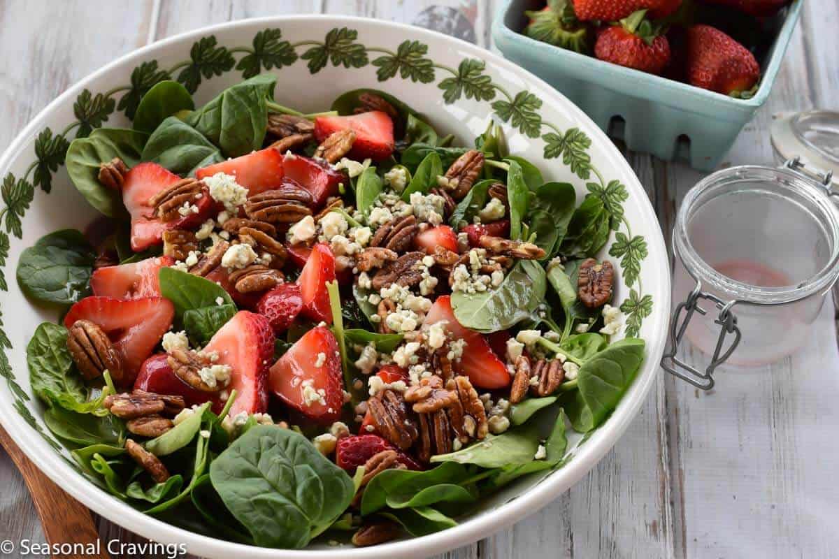 Strawberry and Pecan Spinach Salad with blue cheese