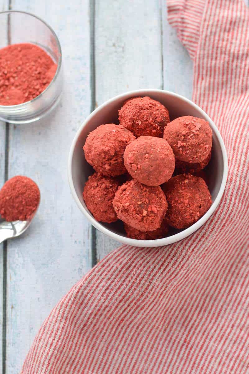 Ingredient Paleo Chocolate Truffles - Made with coconut cream for a rich, paleo, vegan chocolate candy. {paleo, gluten free, dairy free, vegan}