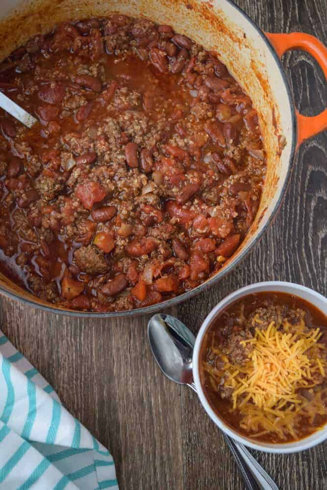 Easy Skinny Quinoa Chili in a dutch oven 