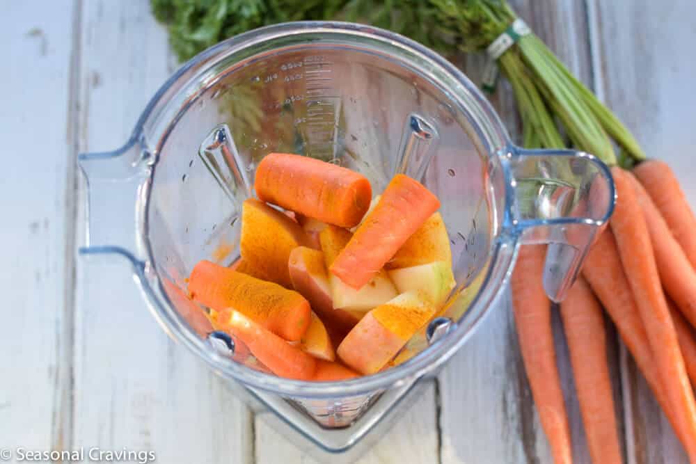 Carrot, Apple and Turmeric Smoothie ingredients in blender
