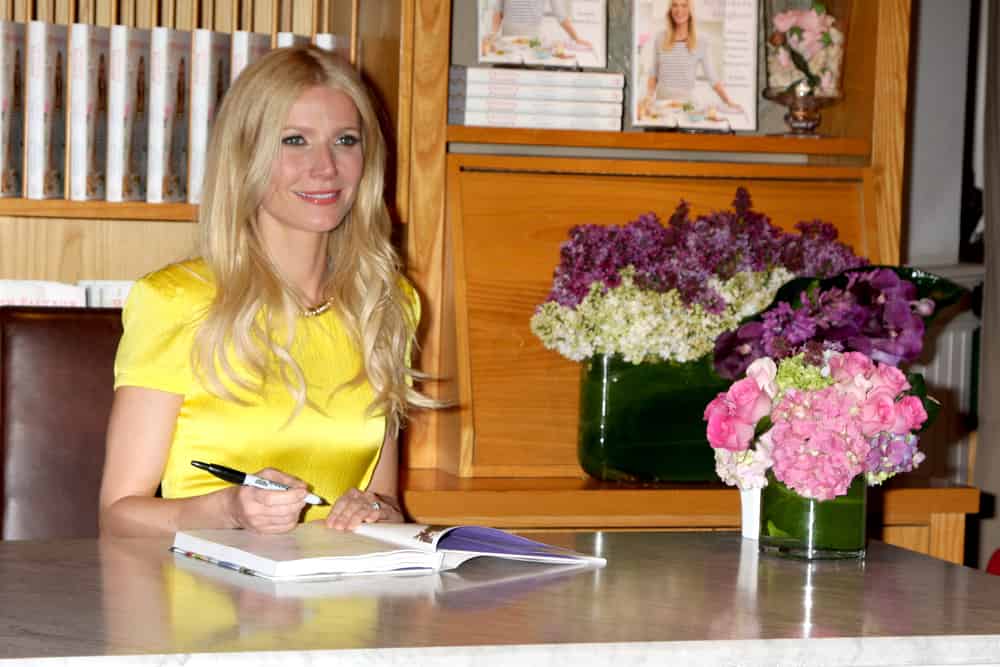 gwyneth paltrow signing cookbook