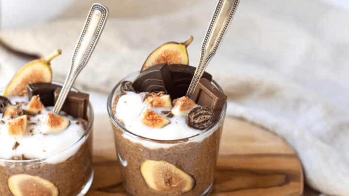 Chocolate Chia Pudding with Figs