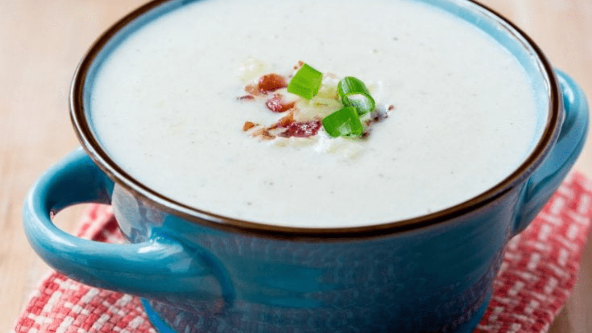 Cauliflower Soup with Bacon