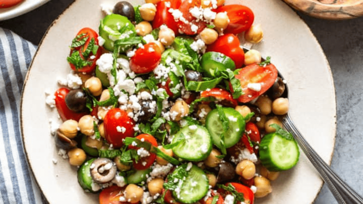 Mediterranean Chickpea Salad