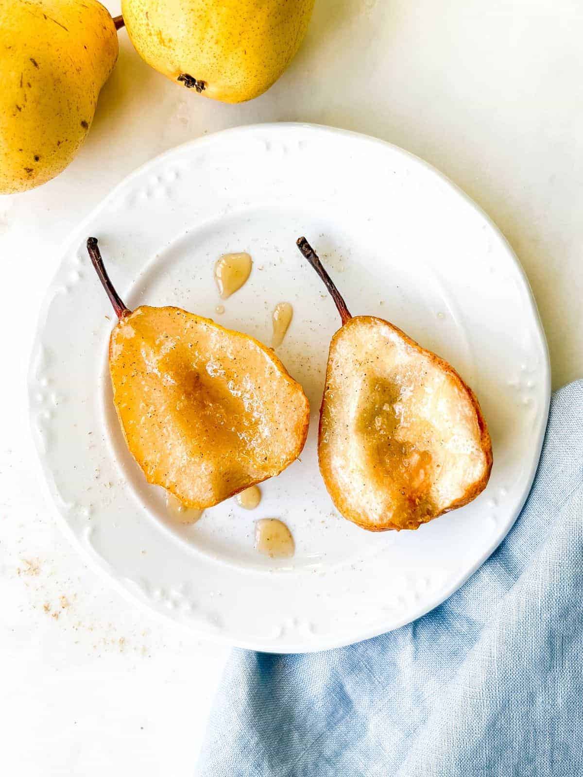 Easy Air Fryer Pears