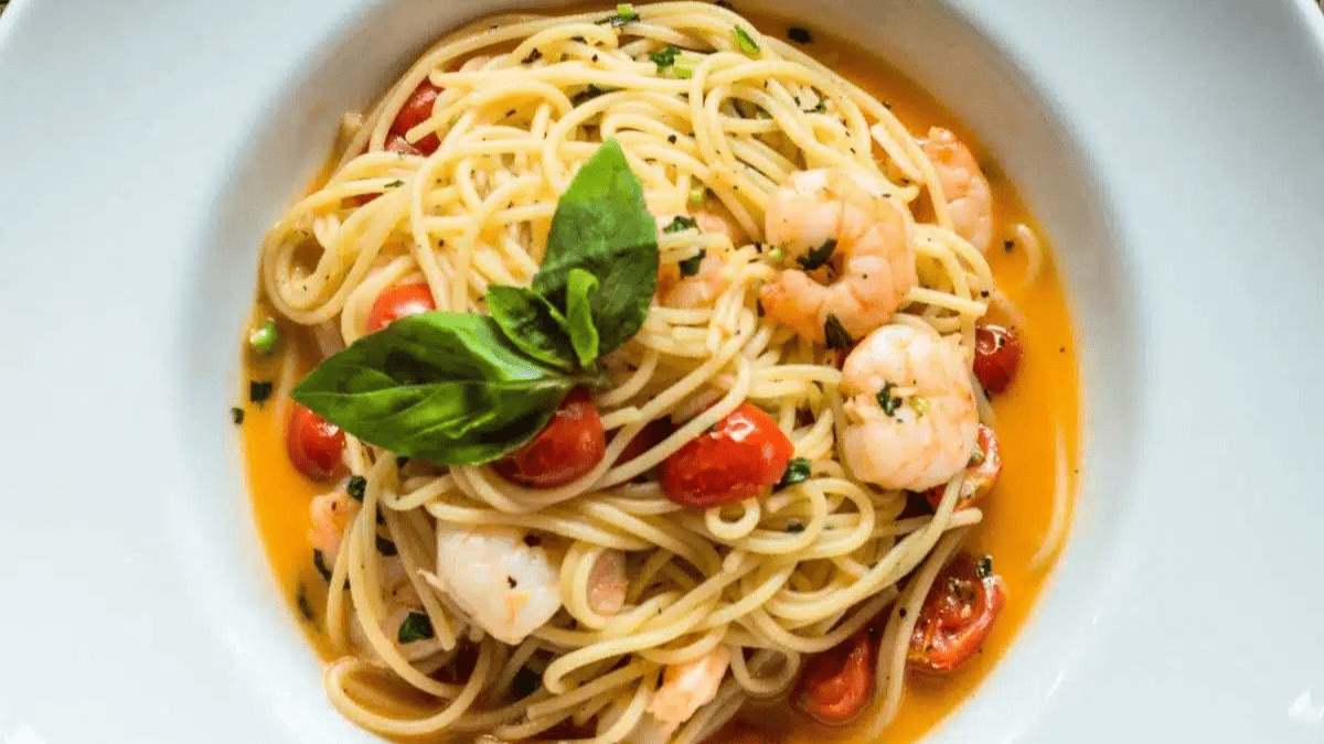 Easy Shrimp and Tomato Pasta