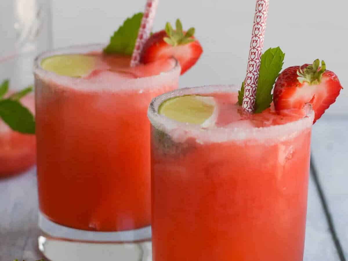 Strawberry Lime Gin Rickey