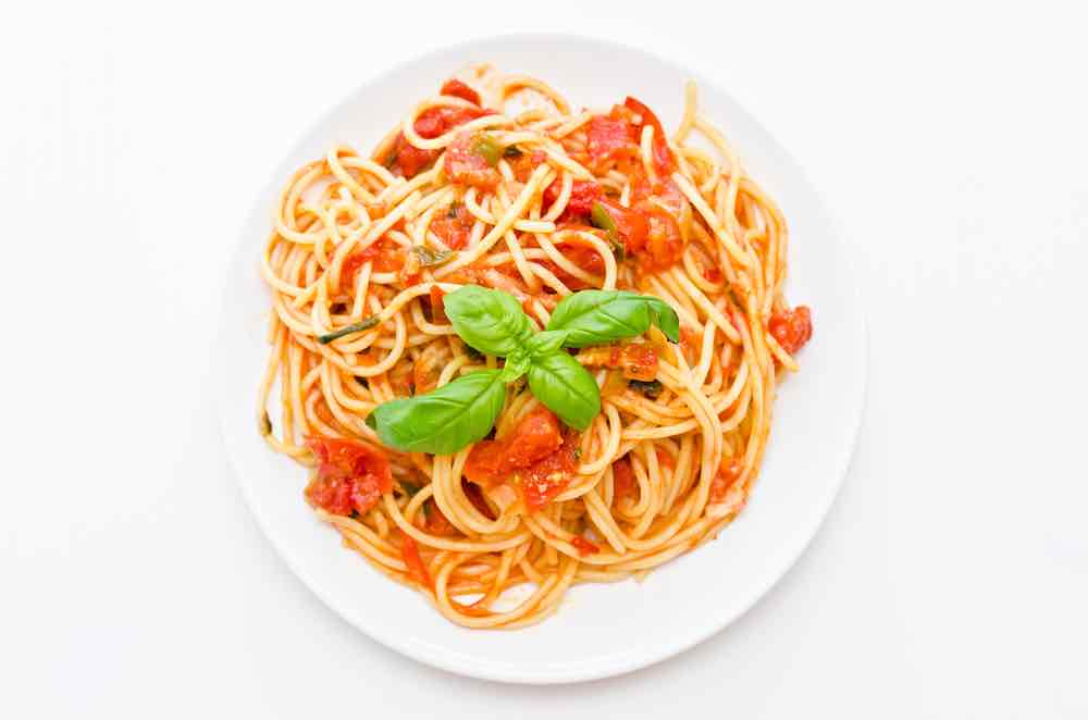 spaghetti with tomato sauce