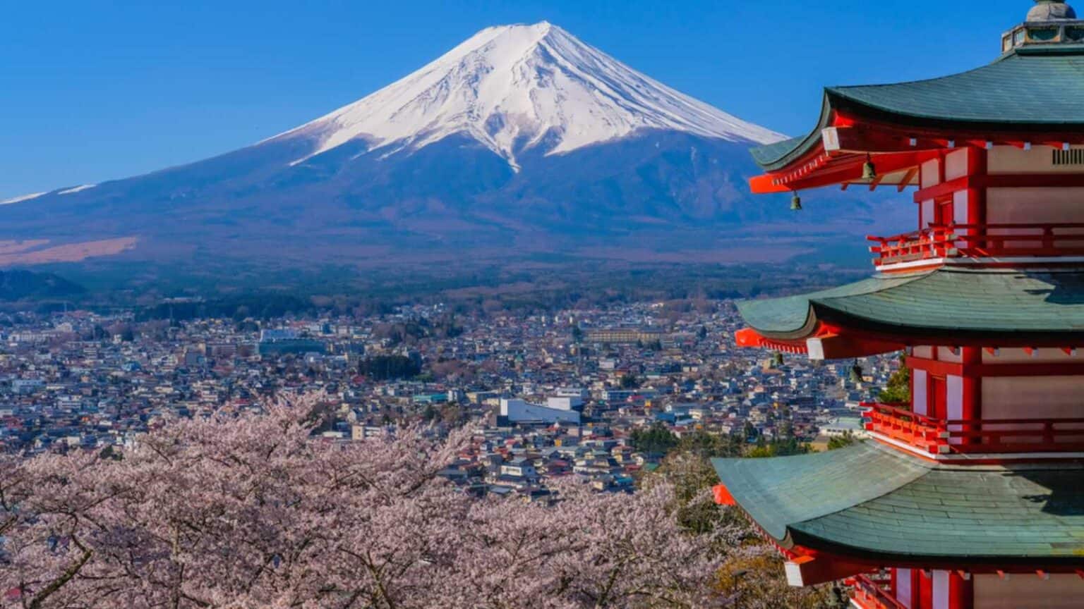 10 Best Food Cities In The World, Have You Been? · Seasonal Cravings