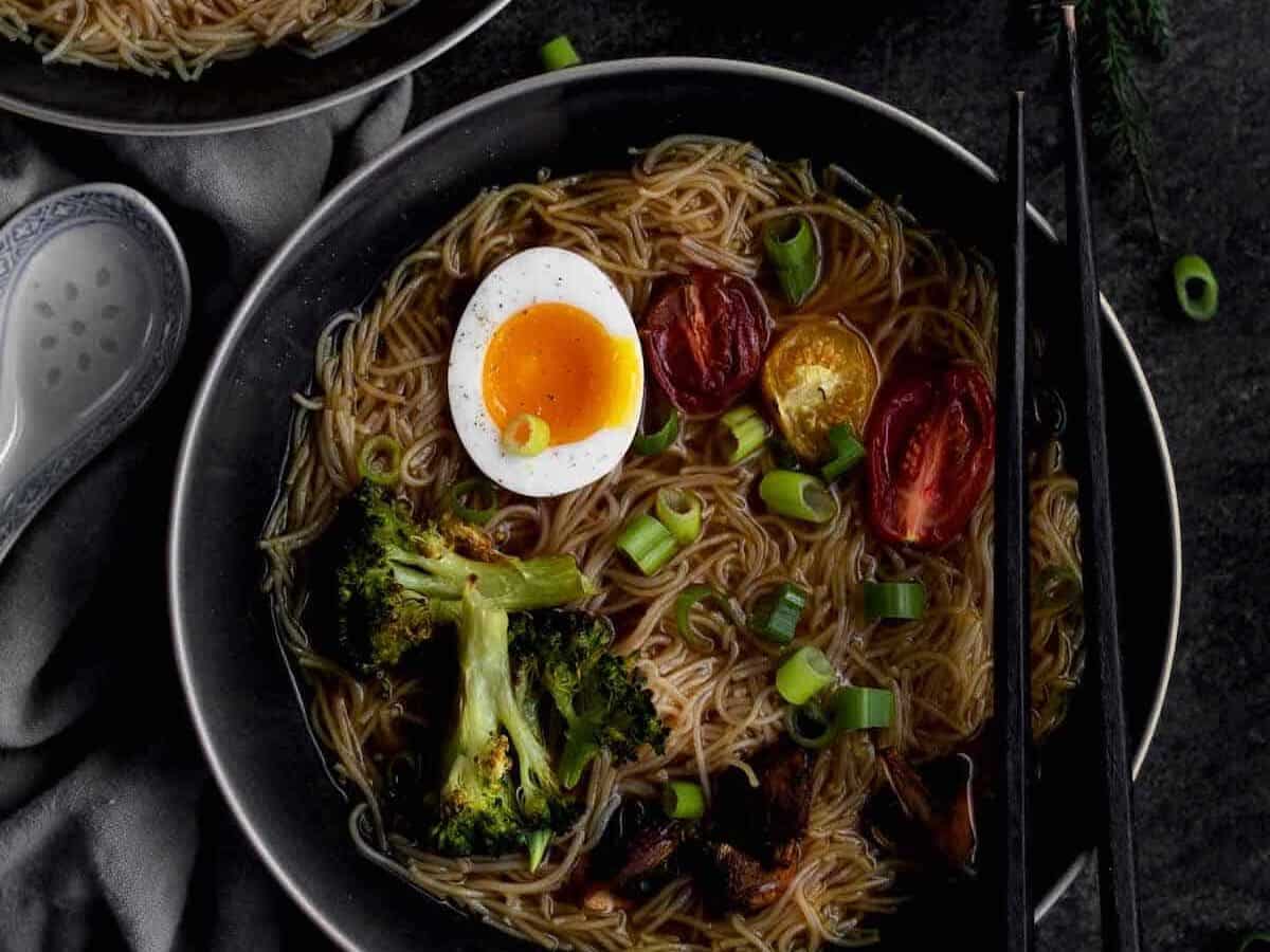 Ramen with Roasted Tomatoes