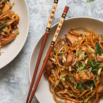 chicken chow mein on a plate