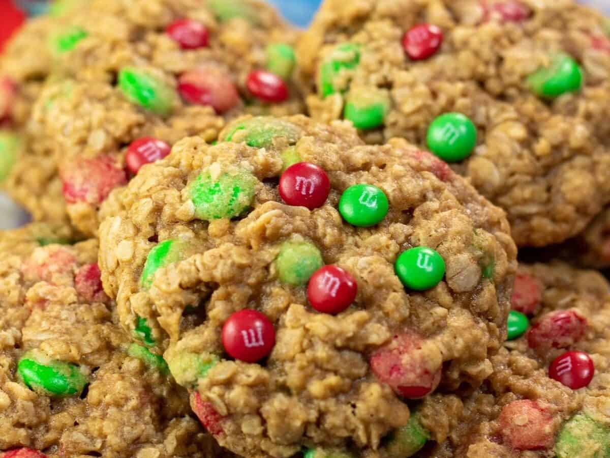 Christmas M&M Oatmeal Cookies
