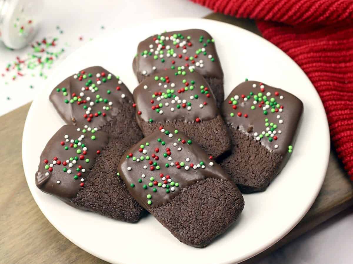 Mint Chocolate Shortbread Cookies