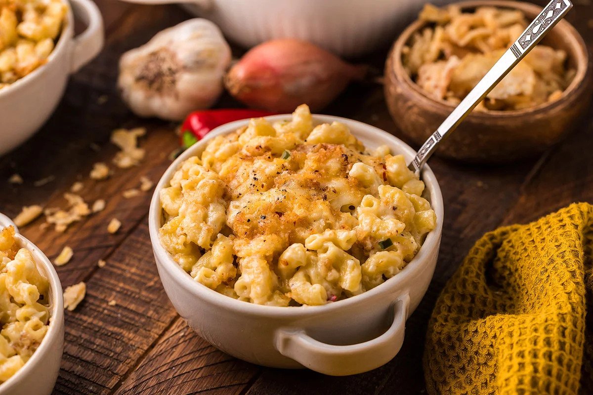 Smoked Gouda Mac and Cheese with Pancetta
