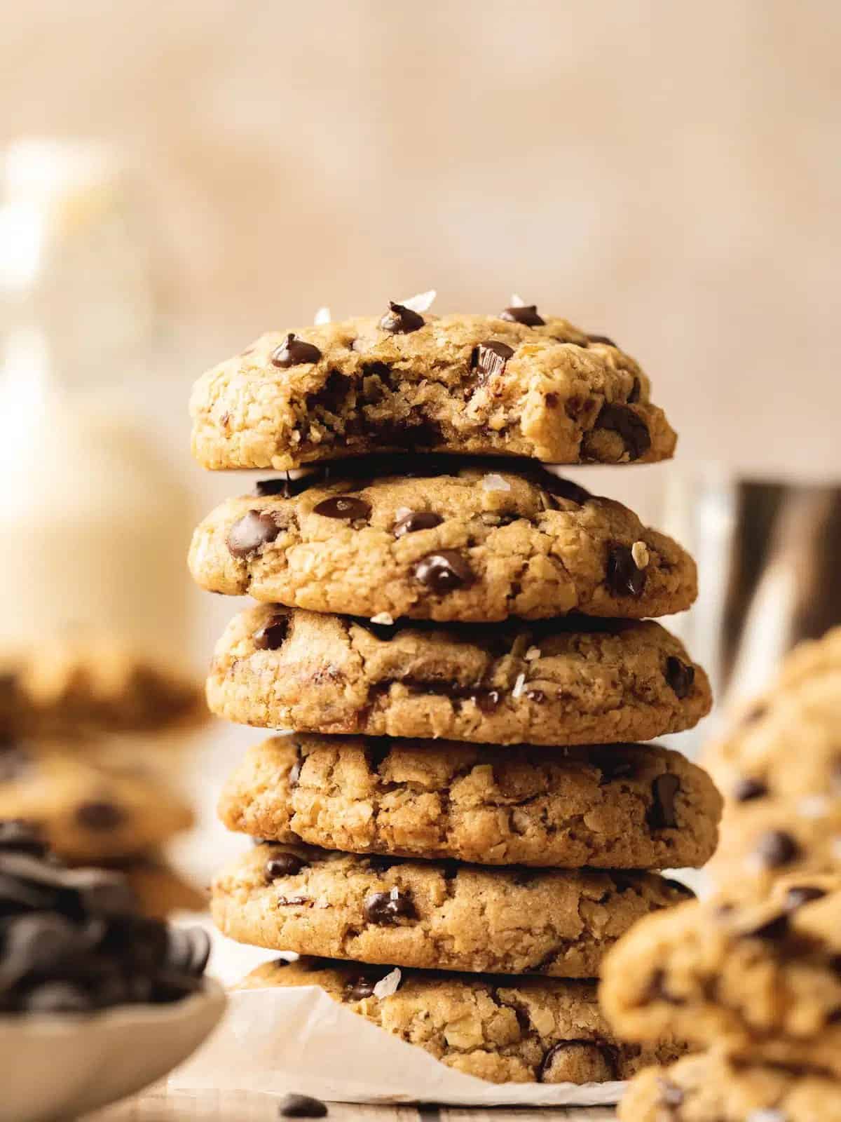 Vegan Oatmeal Chocolate Chip Cookies