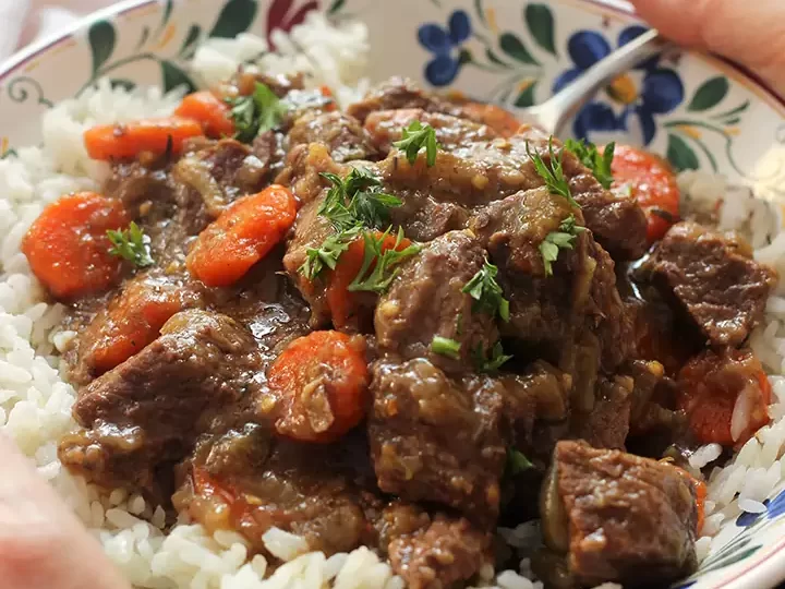 Slow Cooker Beef Stew with Eggplant and Carrots