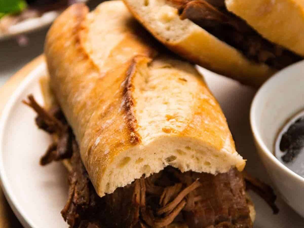 SLOW COOKER BEER FRENCH DIPS