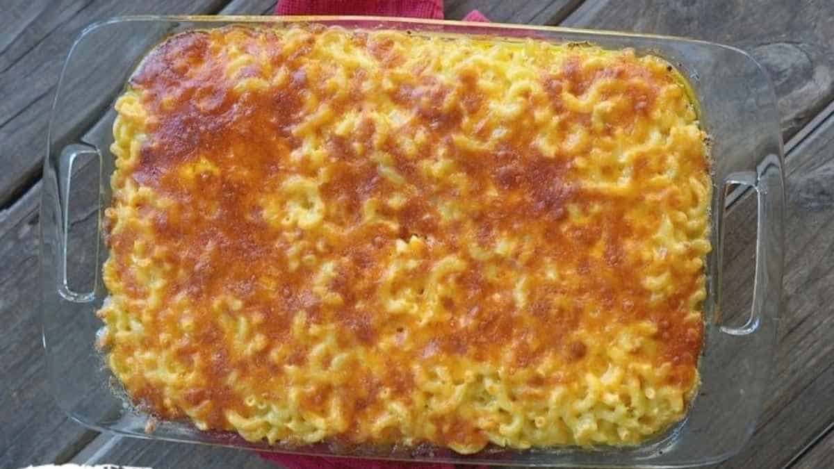 A casserole dish filled with macaroni and cheese.