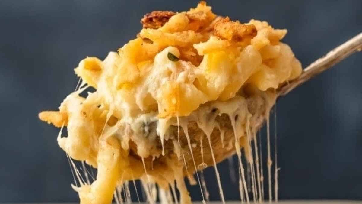 Baked Mac and Cheese Recipe Two Ways.