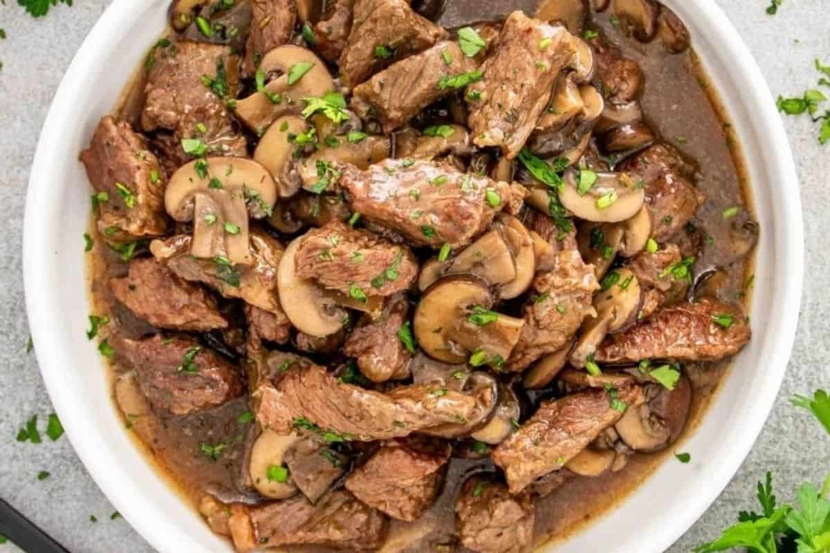 Crockpot Steak And Gravy.