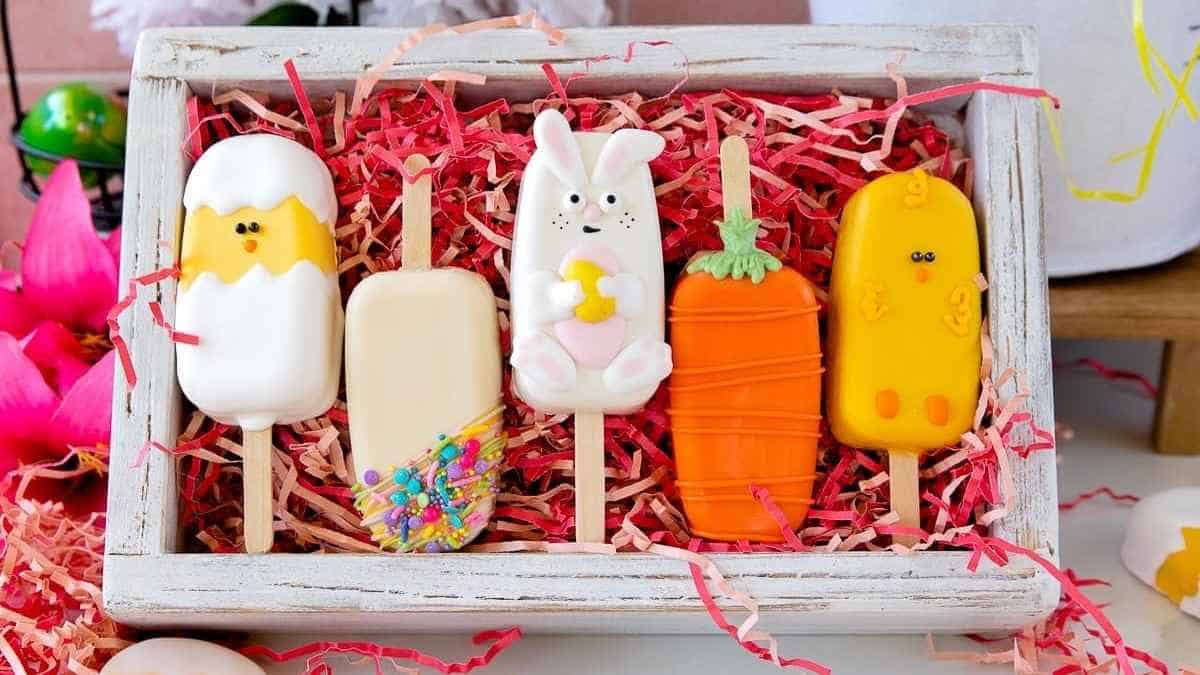 Easter Cakesicles.