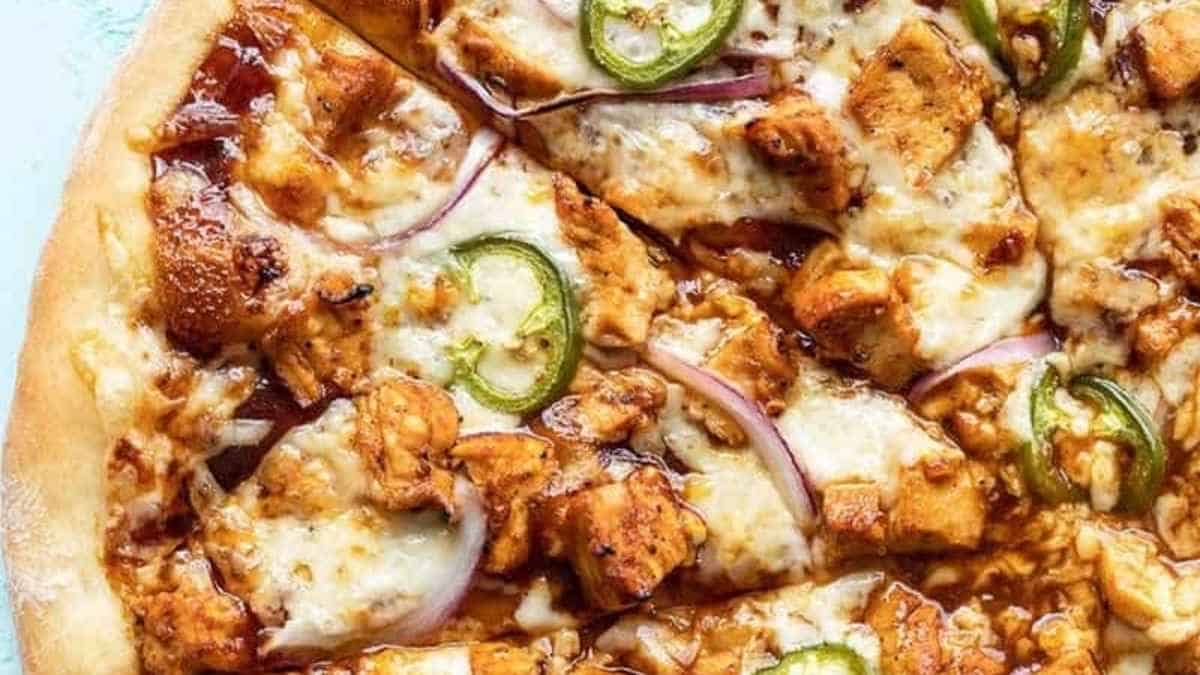Homemade Bbq Chicken Pizza Recipe. 