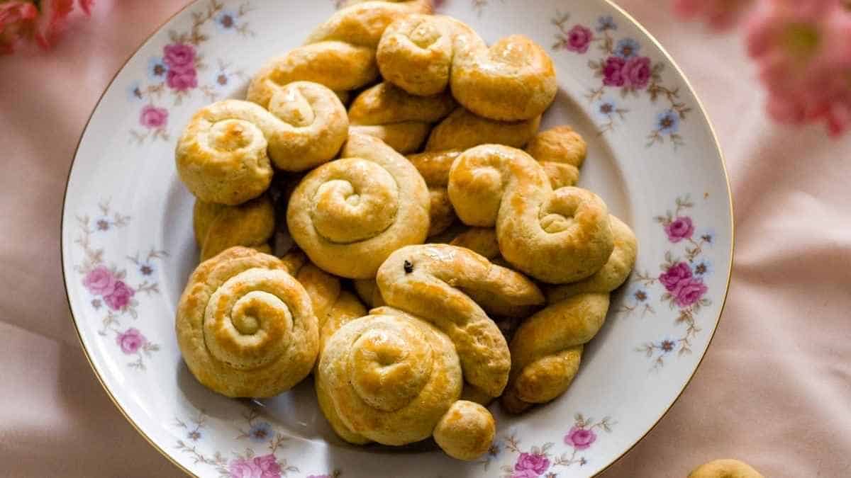 Koulourakia Greek Easter Cookies.