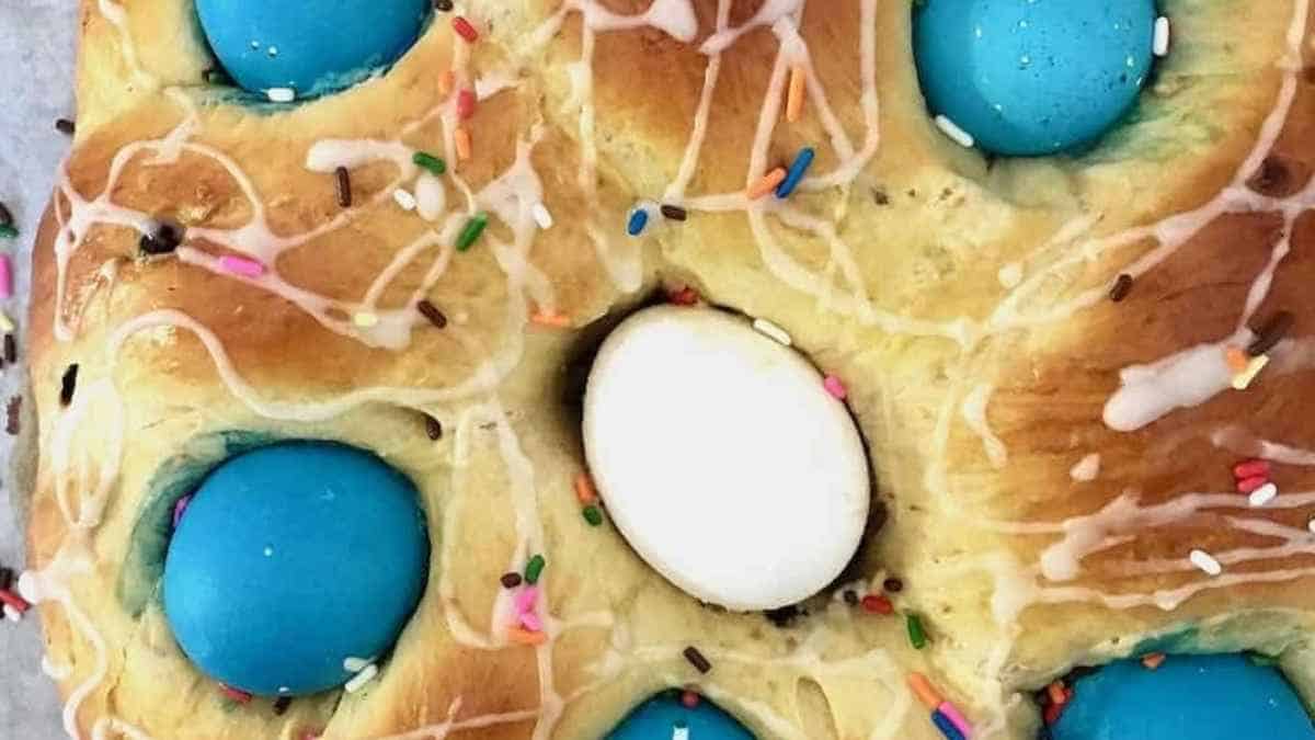 Old World Easter Bread Nests. 