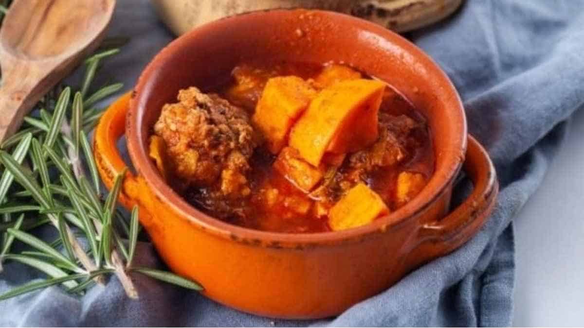 Sweet Potatoes And Spicy Chorizo Stew. 