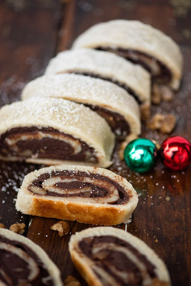 Food blogger, Bella Bucchiotti of xoxoBella shares a recipe for one of her favourite Christmas cookies. These chocolate roll cookies are perfect for your holiday baking, Christmas baking or cookie swaps. 
