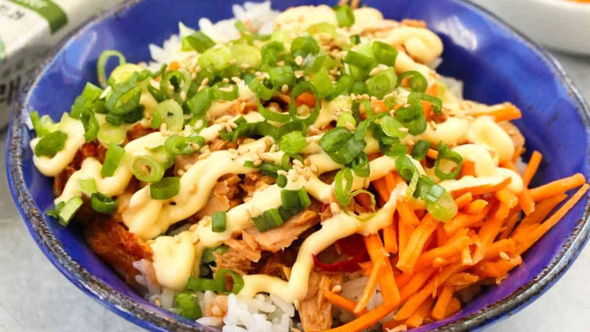 Chamchi Deopbap: Korean Tuna Rice Bowl Recipe. 