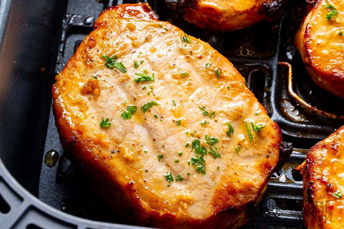 Air Fryer Pork Chops (Juicy & Easy). 