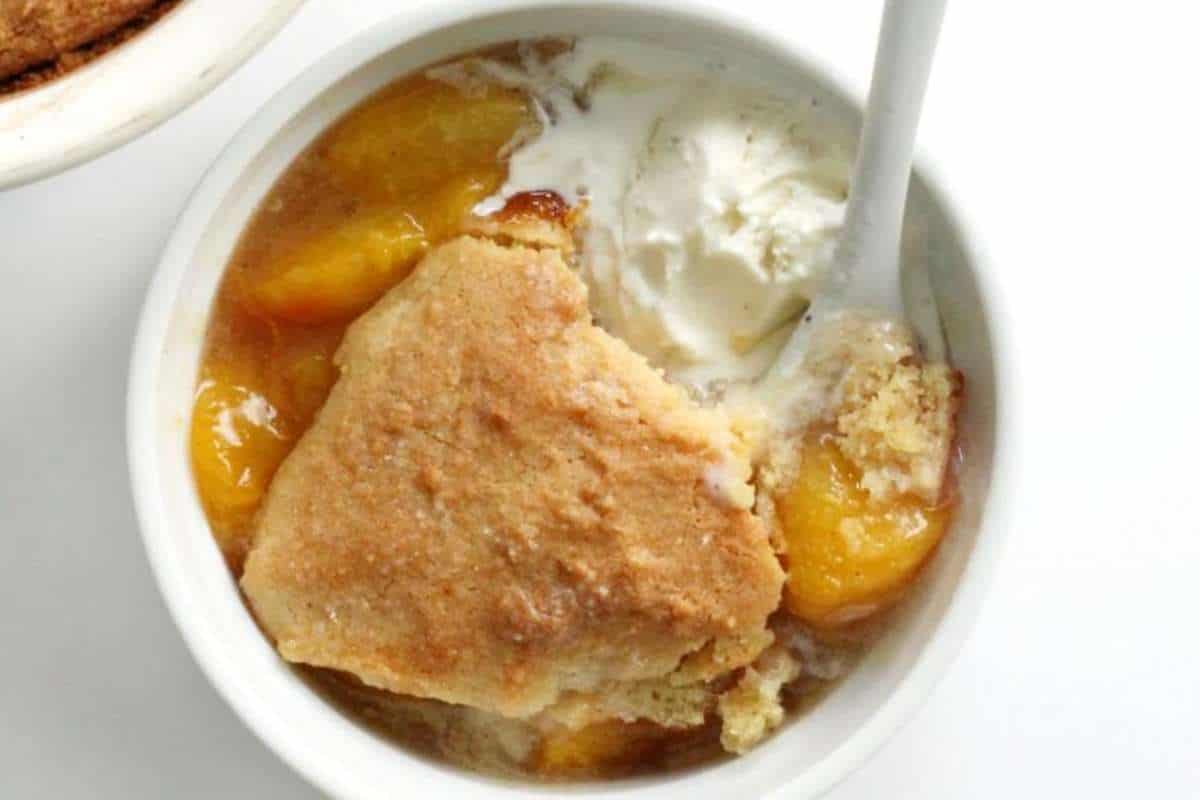 Gluten-Free Peach Cobbler (Vegan, Allergy-Free). 