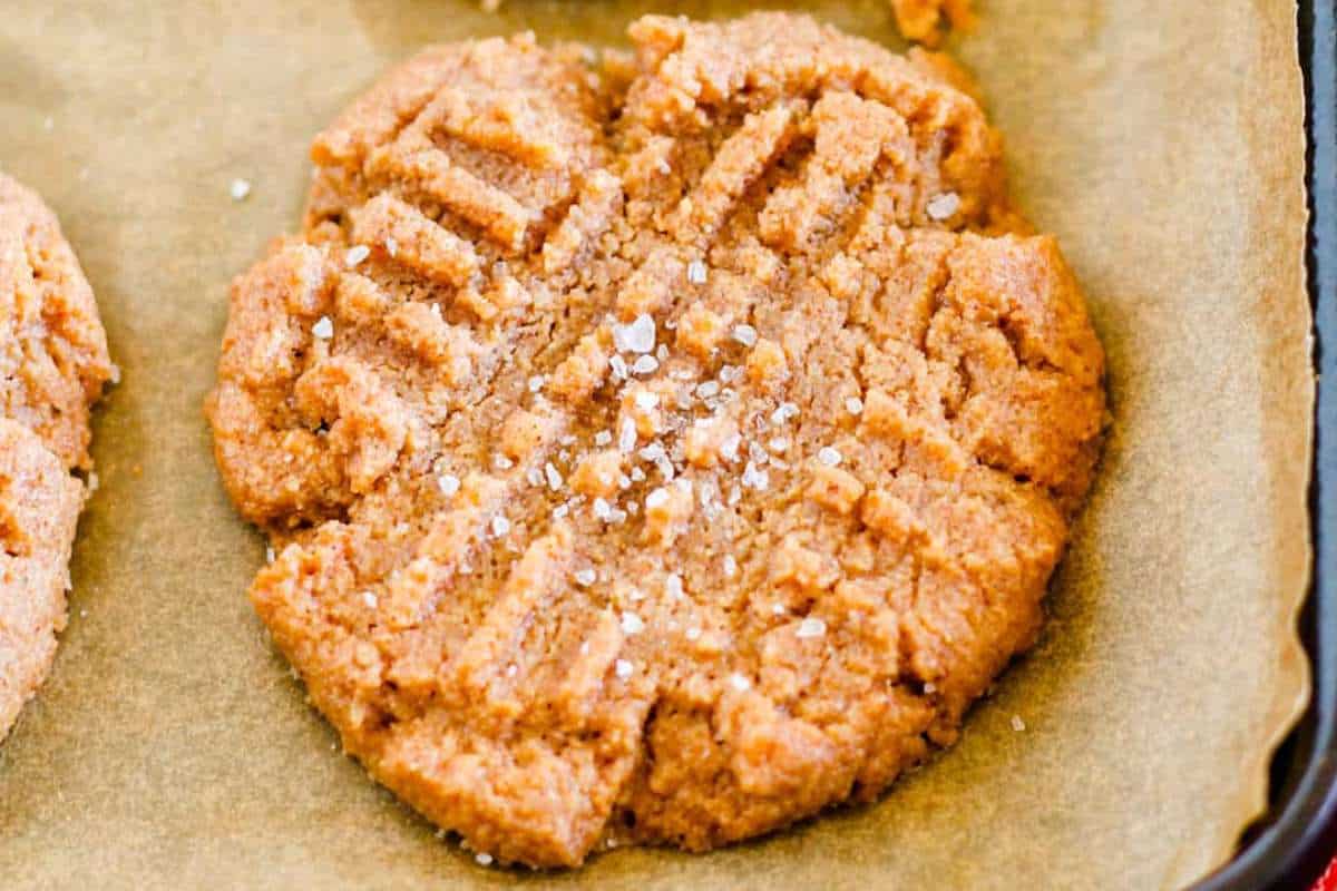 Keto Peanut Butter Cookies Recipe. 