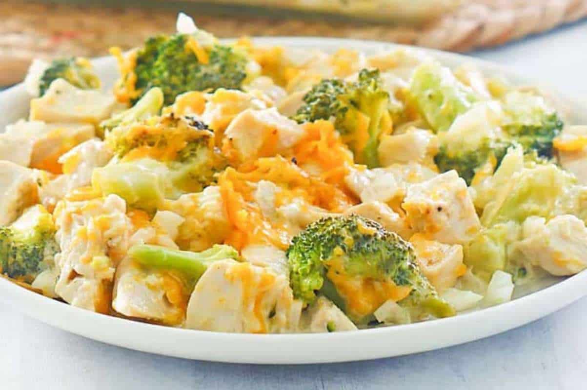 Low Carb And Keto Friendly Chicken Divan Casserole.