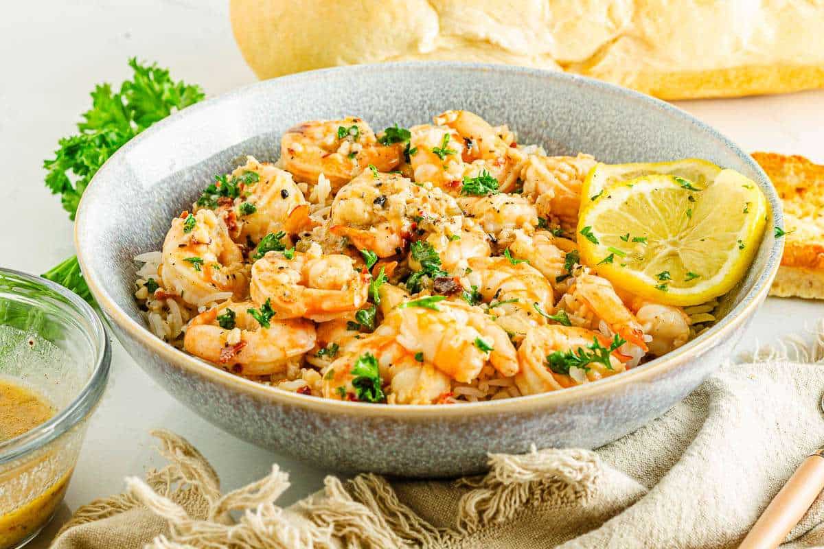 The Best Garlic Shrimp Scampi Without Wine. 