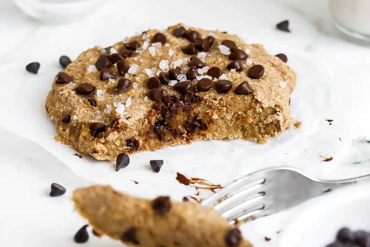 How To Make Chocolate Chip Cookies In The Air Fryer.