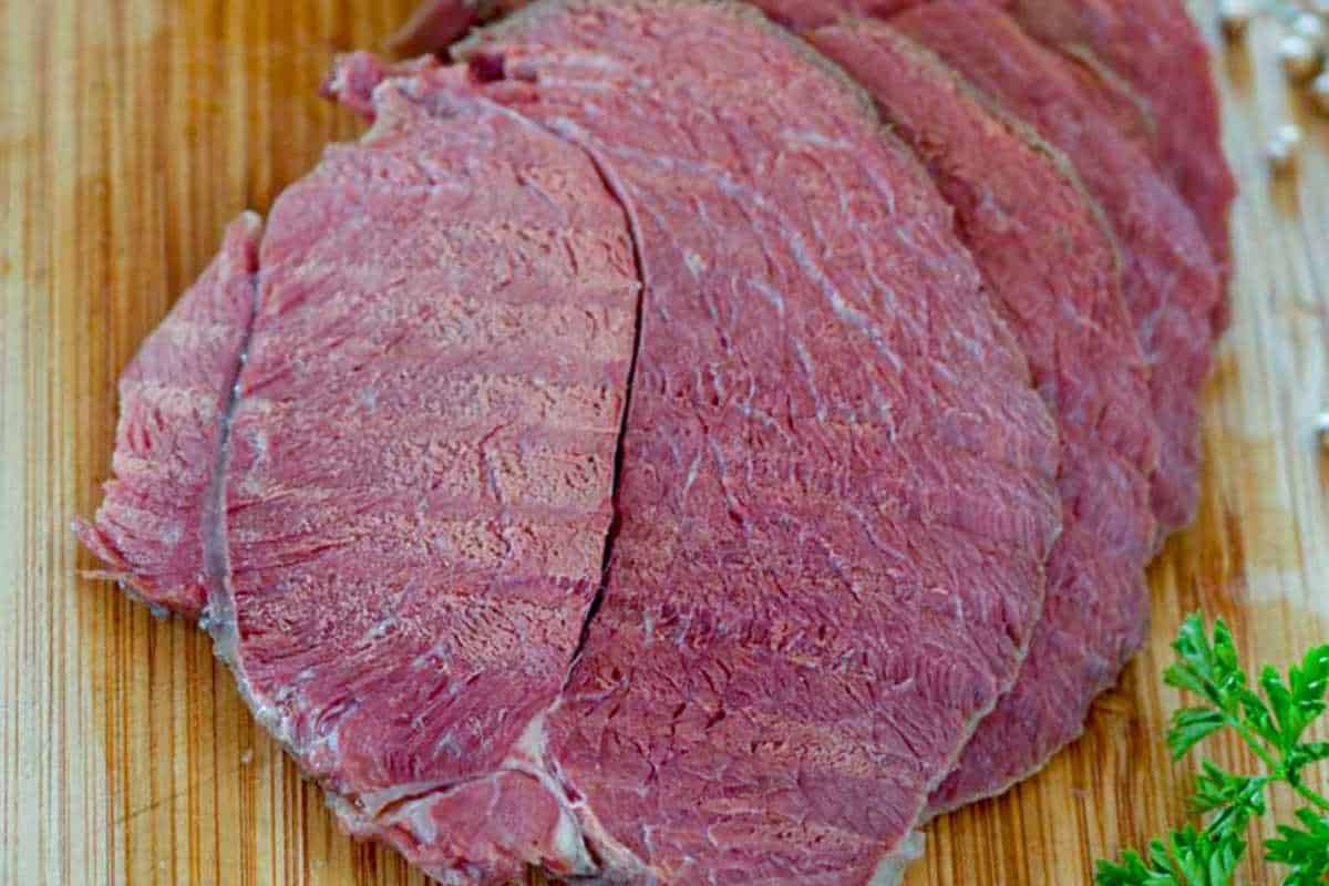 Slow Cooker Recipes with Less Than 10 Ingredients 13 Slow Cooker Corned Venison Recipe.
