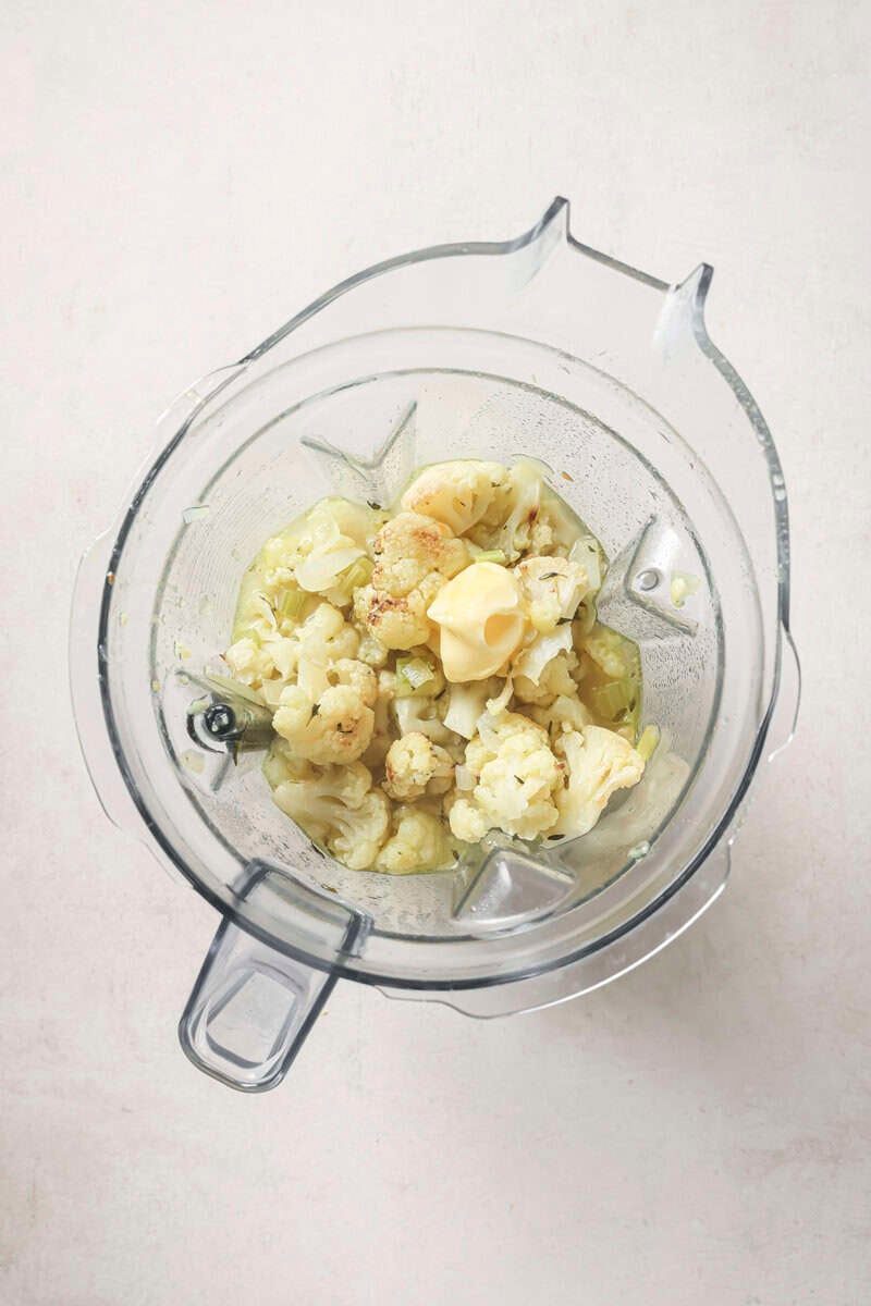 Creamy cauliflower in a blender for healthy recipes and seasonally inspired dishes.