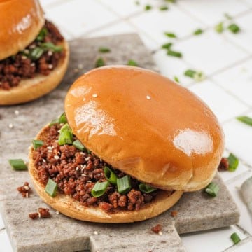 one sloppy joe on bun