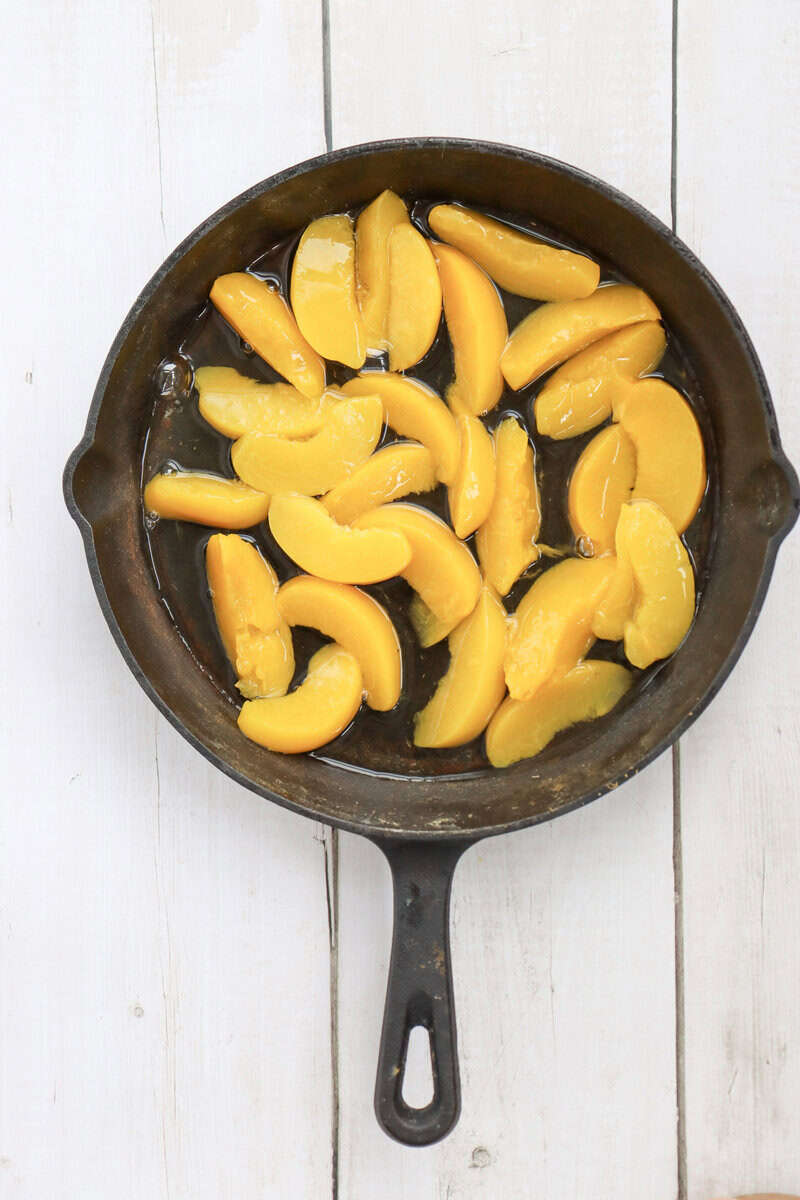 peaches in cast iron skillet