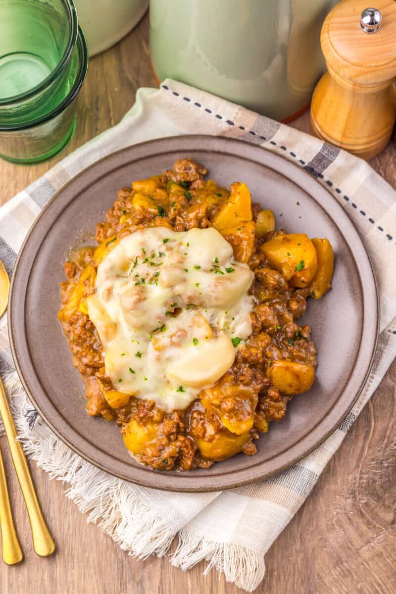 Slow Cooker French Onion Beef and Potatoes