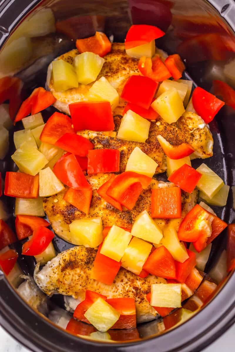 chicken pineapple and peppers in the slow cooker