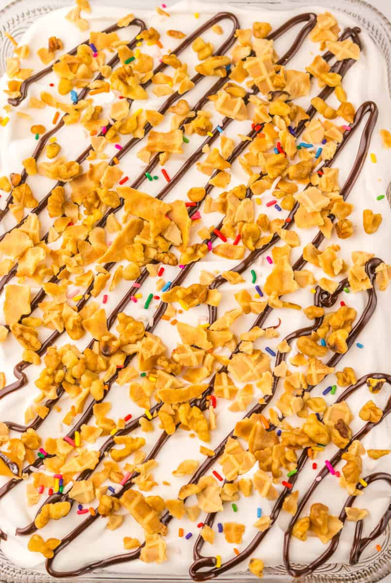 toppings on banana split poke cake